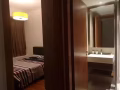 拎包入住，无中介费用排屋房间出租！