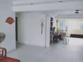 政府组屋，普通房，几分钟到地铁站，靠近市中心，限一女生住