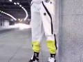 休闲男裤黑白两条