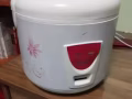 出售電飯鍋一個大的義順自取
