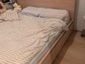 木色床架