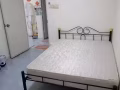 AMK普通房出租，1个房间$900最多住2个人，包水电网和冷气，可小煮无屋主