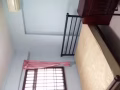 走路5分钟到达兀兰地铁站。诚招夫妻，情侣入住。