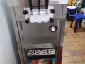 冰淇淋机