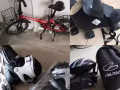 单车一辆，轮滑鞋两双