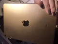 iPad Air 2自用一年，低价出200新，64g，很足够用，无明显外伤