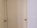 1分钟到海军部地铁站有一小房间出租，限女生。请电：91505796。