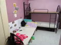 石龙岗地铁站A出口，主人房女搭房出租