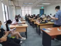 本地学院政府注册，有大专，英语，研究生，硕士辅导班！