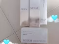 水晶灵水乳霜套装+电动眼霜。那你的肌肤补充水分！90¥新币。红珍珠精华抗皱眼霜3