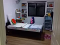 盛港Blk123B找一女生合租，报本屋住址