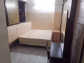建安大厦(Peace mansion)单间$780,多间房可选；两人间$450，