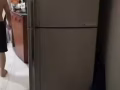 东芝三开门冰箱