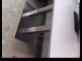 白色餐桌