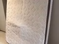 双人床垫八成新