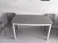 9成新Starliving餐桌（送4把椅子）