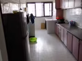 淡滨尼地铁站附近有主人房三人间女孩床位出租。干净整洁清静。合法人数。