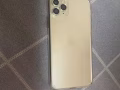 出一部金色 11 pro max 256G
