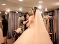 新加坡婚纱店正在热招女服务员。(无中介）