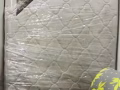 双人床垫和弹簧床底