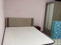 普通房出租，靠近ITE，出门方便走路10分钟到地铁站。一个人600，不煮包水电网