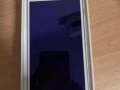 iPhone 8plus 女生一手機全套配件完好，九成新