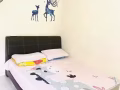 美世界地铁站附近主人房出租