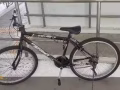 二手自行车，因回国，处理两辆自行车，白色60 ，黑色50 宏茂桥自取