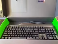 电脑机械背光游戏键盘,加送samsung 24寸屏幕🖥