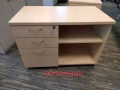 办公室用品，桌子椅子文件柜