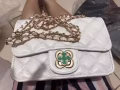 潘朵拉正品手链 周六福项链 施华洛世奇项链手链出售