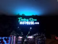 海华媒体广告  招牌设计、安装制作。专业灯箱，牌面，广告粘纸，玻璃粘纸 亚克力