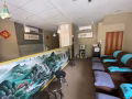 按摩店（1 樓兩間）二樓住家，靠文慶地鐵站，河邊，