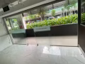 义顺 地铁站对面  人流量很大