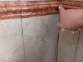 厕所墙壁水管漏水