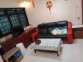 离海军部地铁站五分钟有超大主人房，无屋主可大煮，1250/报一个（服务业地址）