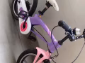 儿童自行车