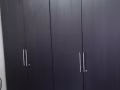 一間出入自由的房間出租給做輪班的女性哦！！！