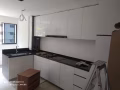 承接各種大小家庭及店面裝修工程 自有家私木工廠.定製廚櫃，量設計按裝，油漆 ，敲