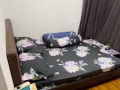 雙人床架和床墊