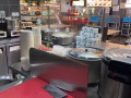 市中心人潮旺地鐵藍線步行2分鐘品牌湯店，直落亞逸，一樓冷氣大廈，地鐵站出口2分鐘