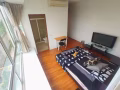 绿线劳明达正地铁口，大飘窗主人房，景色好，无中介费，可报地址，免费看房，欢迎预订