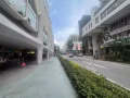 北桥路上段，百货公司有电出租适合卖衣服，女性服装，鞋子瑞和日常用品都可以卖。没有提成，一个月月租$15000 1227平