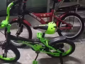 2辆小孩自行车