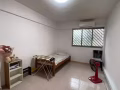 大牌 706 后港房间出租。可报地址，有空调 706 hougang ave 2