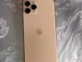 蘋果11pro,內存64G，金色，外觀98%，電量92%，520齣。