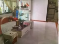 床位要男孩子。