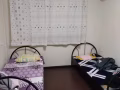 乌兰南新房，靠近地铁站两分钟，招女搭房四人间下铺和夫妻房隔间出租，水电网冷气全包可以煮，人少安静随时入住。。
