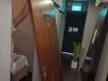 专业维修各种房间门橱柜门，维修推拉门，吊轨门，橱柜推拉门，各种玻璃门，更换五件轮子，轨道