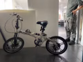 折叠自行车